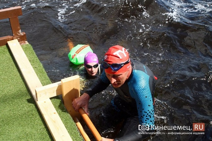 Волгу в Кинешме в рамках «Swimсup» переплыли более 130 участников фото 89
