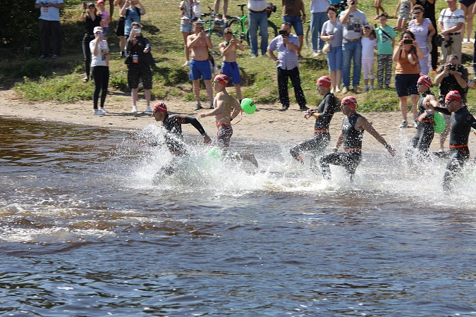«Swimcup – Волга 2021»: лучшие кадры заплыва и всего события фото 16