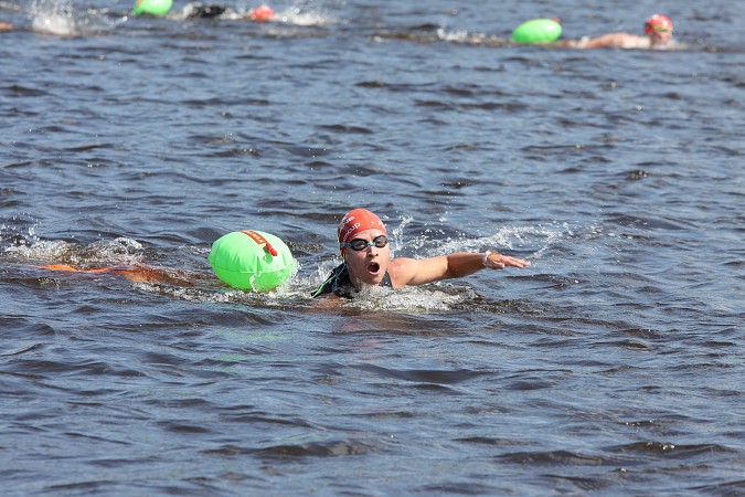 «Swimcup – Волга 2021»: лучшие кадры заплыва и всего события фото 23