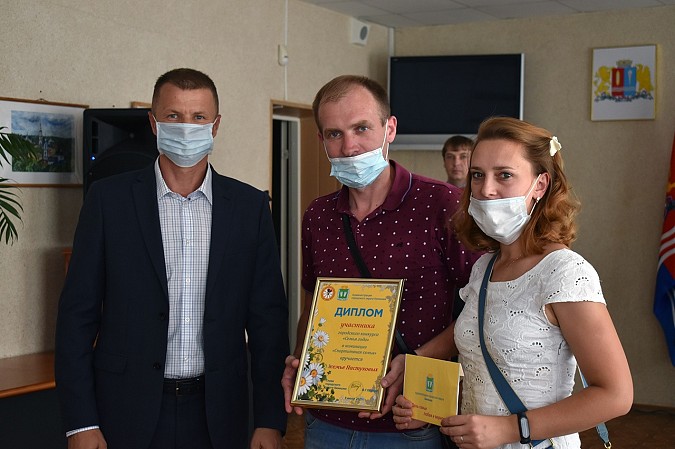 В Кинешме в честь Дня семьи, любви и верности поздравили самые крепкие семьи фото 4