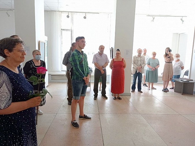 В Костроме открылась выставка ушедшего из жизни в 2020 году Виктора Шлюндина фото 2