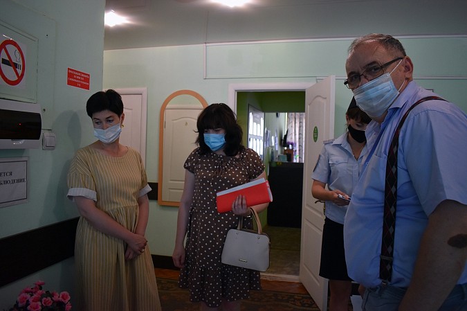 В Кинешме начали проверять наличие справок об антителах COVID-19 и сертификатов о вакцинации фото 5