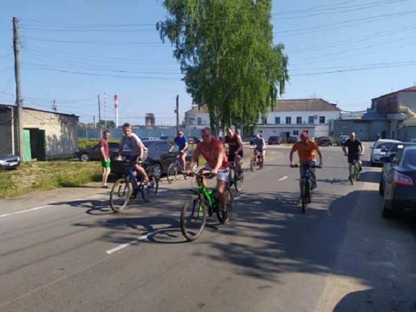 Сотрудники кинешемской мужской колонии соревновались в велосипедных гонках фото 2