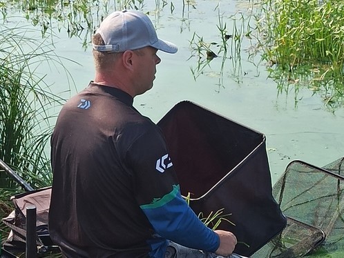 В Кинешме победитель Чемпионата Ивановской области по ловле рыбы поймал леща в 1,2 кг фото 2