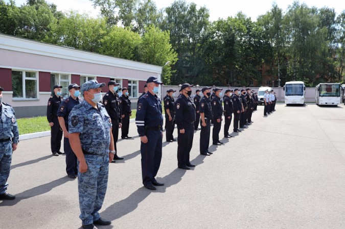 Полицейские из Ивановской области вернулись из служебной командировки на Северный Кавказ фото 2