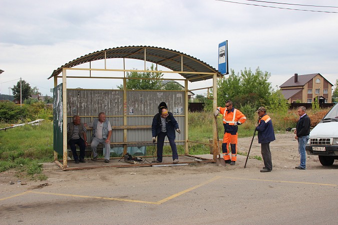 На перекрестке Гагарина-Горохова заменили остановочный павильон фото 2