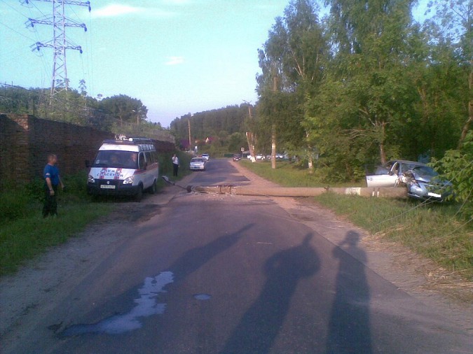 В Кинешемском районе автомобилистка врезалась в столб фото 4