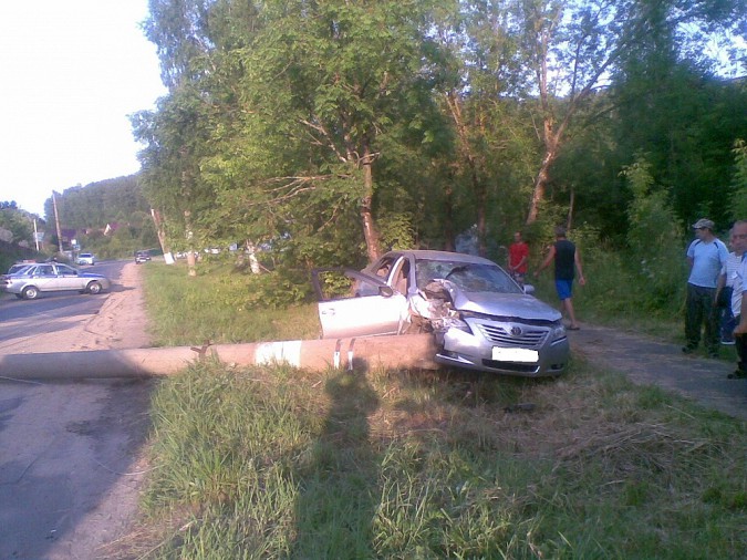 В Кинешемском районе автомобилистка врезалась в столб фото 5