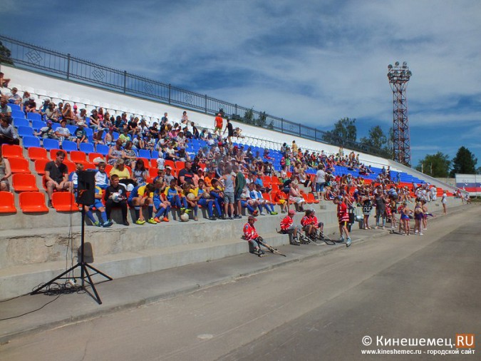 Официальное открытие поля на стадионе «Волжанин» в Кинешме состоялось фото 7