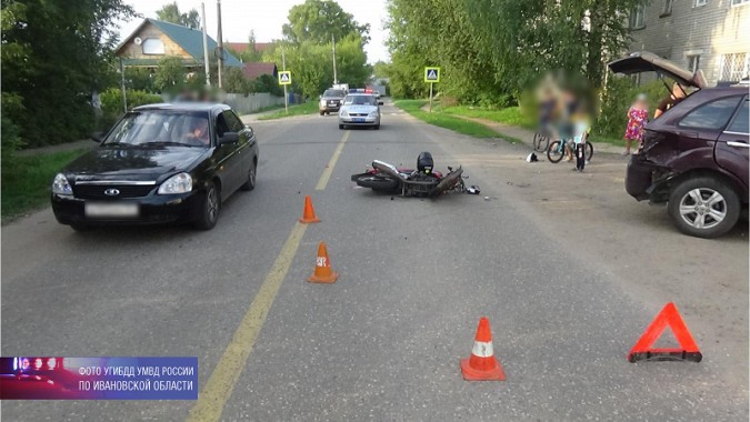 На ул. Григория Королева 37-летняя автоледи врезалась в мотоцикл «Рейсер-Р6-250» фото 2