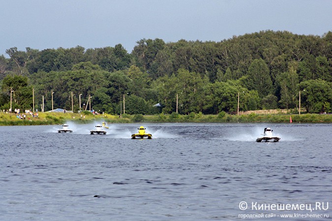 Всероссийские соревнования по водно-моторному спорту в Кинешме завершились фото 35