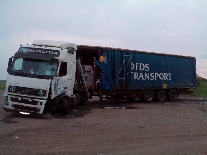 В Ивановской области столкнулись четыре фуры фото 5