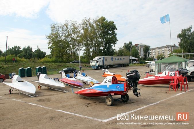 У Кузнецкого моста все готово к началу соревнований по водно-моторному спорту фото 5