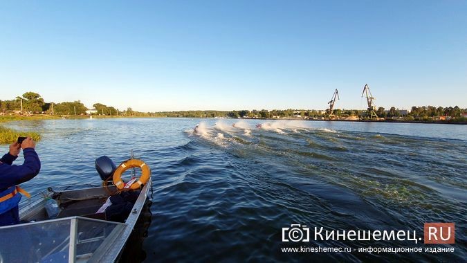 Удивительной победой кинешемского гонщика завершился 1-й день Кубка ДОСААФ по водно-моторному спорту фото 34