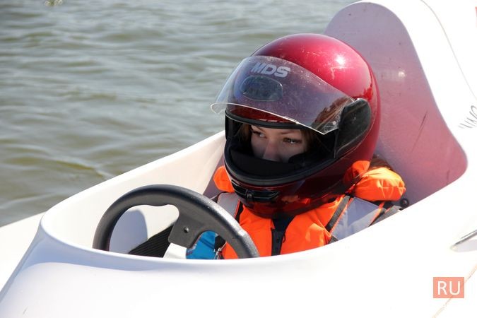 Самые яркие моменты водно-моторных соревнований в Кинешме фото 64