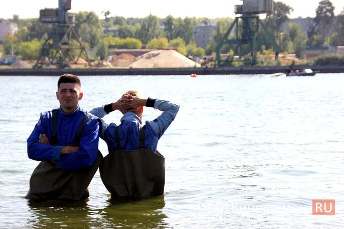 Самые яркие моменты водно-моторных соревнований в Кинешме фото 55