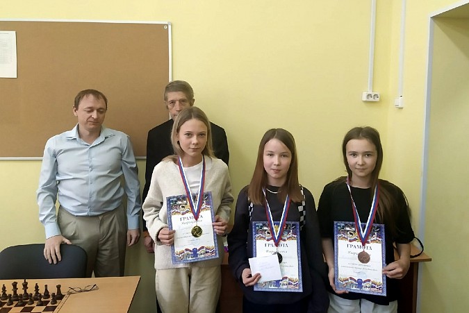 В день города прошел турнир по шахматам Kineshma chess 2021 фото 3