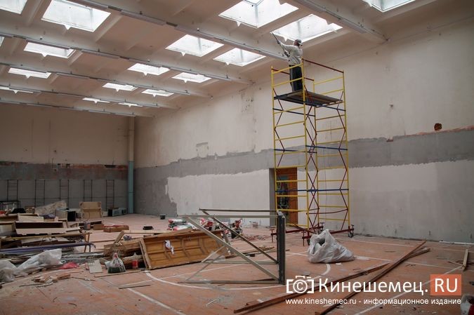В трех кинешемских школах ремонтируют спортивные залы фото 18