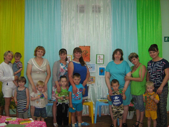 Дети вместе с родителями отправились из Кинешмы в «Пластилиновую страну» фото 5