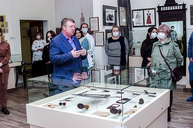 В Кинешме бывший замгубернатора, а ныне сотрудник музея Андрей Кабанов провел авторскую экскурсию фото 5