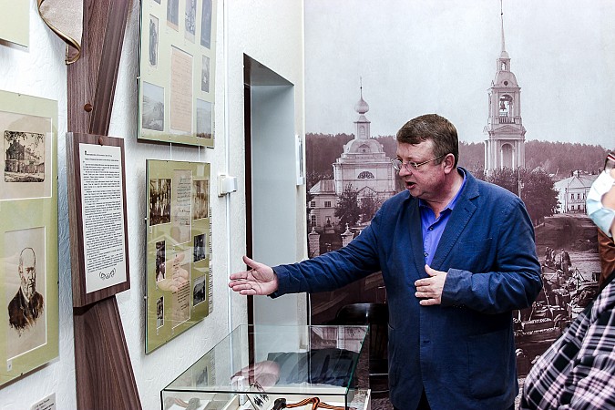 В Кинешме бывший замгубернатора, а ныне сотрудник музея Андрей Кабанов провел авторскую экскурсию фото 2