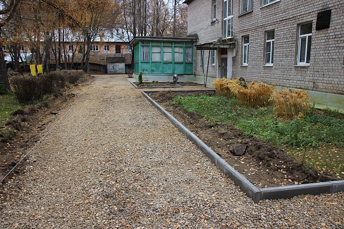 В Кинешме продолжается ремонт территорий детских садов фото 3