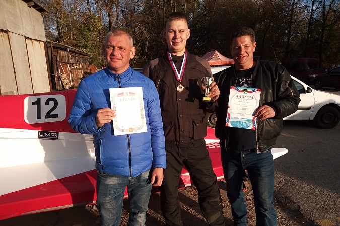 Кинешемец взял «бронзу» на Кубке Тверской области по водно-моторному спорту фото 17