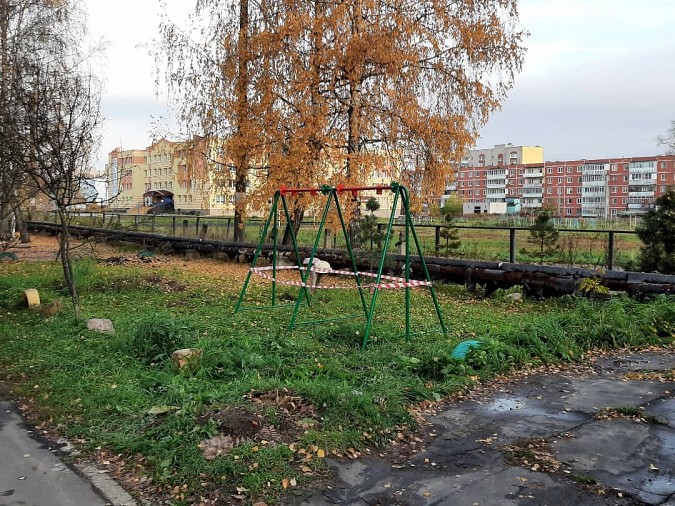 Во дворах Кинешмы установили детские площадки по наказам депутатам от КПРФ фото 2