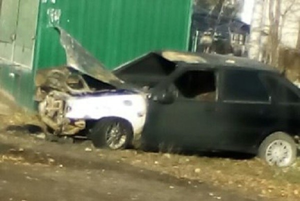 Ночью в Кинешме сгорел автомобиль ВАЗ 2109 фото 3