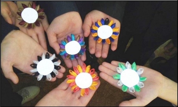 Воспитанники кинешемского детского сада №49 смастерили световозвращающие аксессуары фото 3