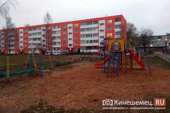 Кинешемцы обеспокоены пропажей качелей с площадки на ул.Гагарина фото 5