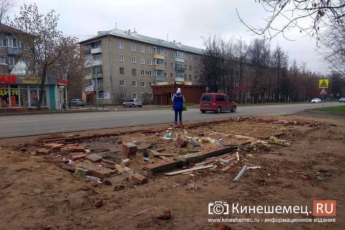 До завершения демонтажа незаконного павильона на «Чкаловском» новую остановку  не поставят фото 2