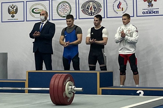 Спортсмен из Заволжска установил новый рекорд страны в тяжелой атлетике фото 2