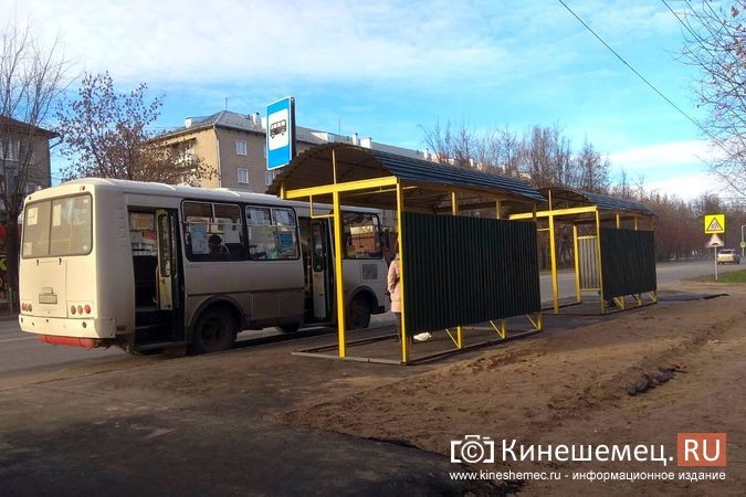 На «Чкаловском» поставили новые «старые» остановочные павильоны фото 3