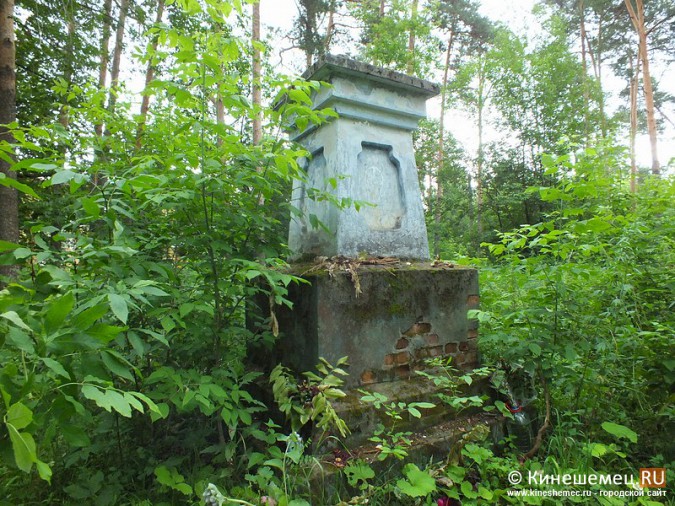 Бюсты Пушкину и Горькому исчезли из парка в Кинешме фото 6