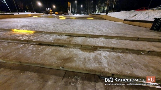 Входная группа в центральный парк Кинешмы требует вмешательства специалистов фото 3