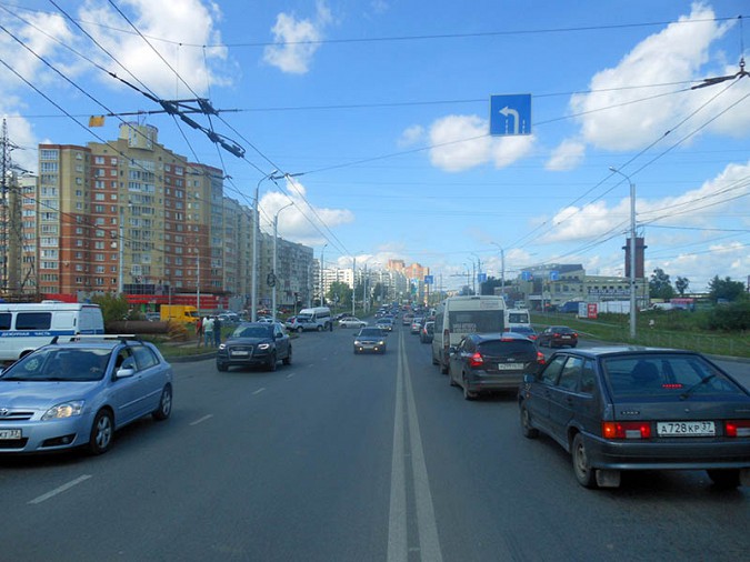 Внедорожник врезался в пассажирскую «Газель» в Ивановской области фото 6
