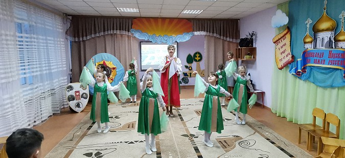 В детском саду №22 праздник в честь Александра Невского завершился песней «Боже, храни Россию» фото 2