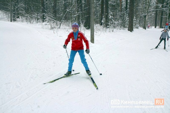 Кинешемские лыжники открыли сезон контрольной тренировкой в парке фото 17