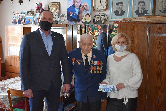 В Кинешме поздравления с Новым годом получили участники Великой Отечественной войны фото 3