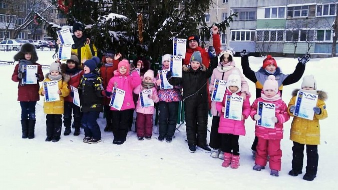 Жители микрорайона «Автоагрегат» приняли участие в «Зимних забавах» фото 4