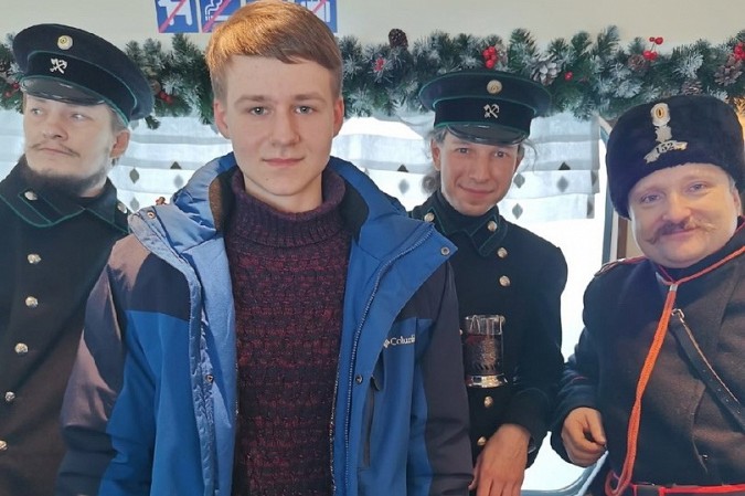 Одаренные кинешемские школьники посетили «Русское Рождество» в Шуе фото 4