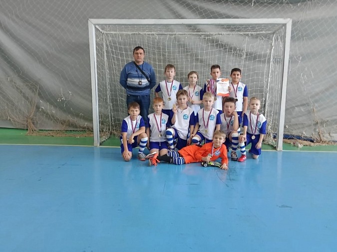 Юные кинешемцы победили в турнире по мини-футболу в Шуе фото 3