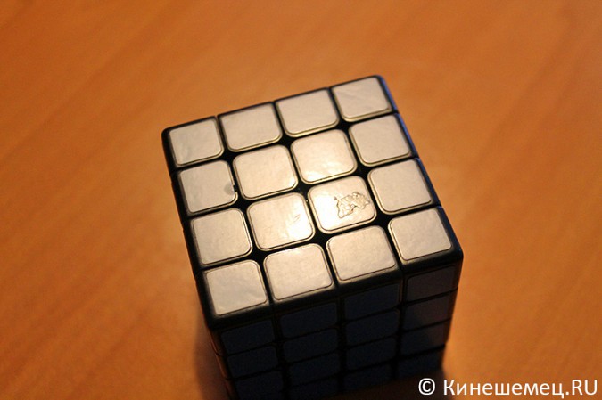 Кинешемец собирает кубик Рубика за 20 секунд фото 4