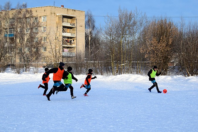 В Кинешме прошел региональный детский турнир по футболу на снегу фото 7