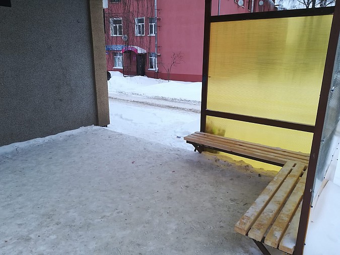 Кинешемские единороссы рассказали о ремонте скамейки на остановке «ул.Гагарина» фото 3