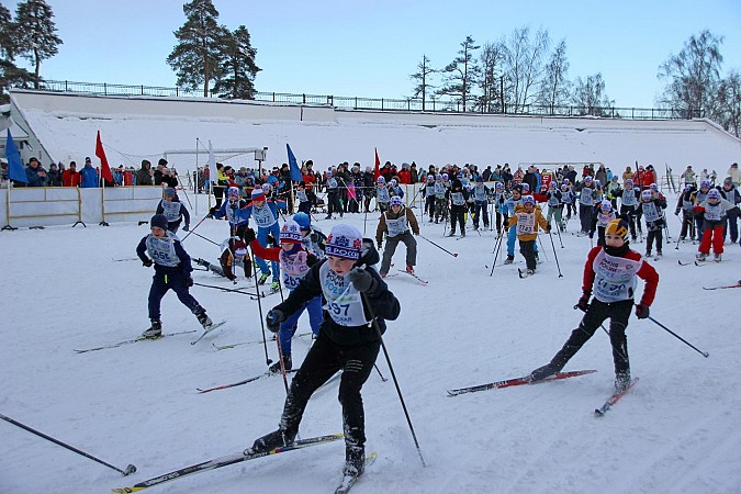 Более 500 жителей Кинешмы и района вышли на старт «Лыжни России» фото 25