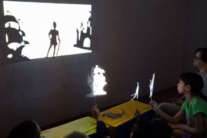 Кинешемские дети в театре теней показали спектакль «Заморская трава» фото 3