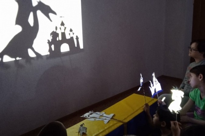 Кинешемские дети в театре теней показали спектакль «Заморская трава» фото 4