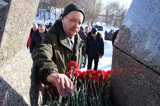 В Кинешме почтили память погибших в Афганистане фото 4